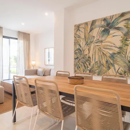 Stunning In With 2 Bedrooms, Wifi And Swimming Pool Appartement Estepona
